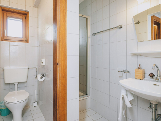 Room 2, Apartments Haus Altenberger 4 Seeblick, Zell am See