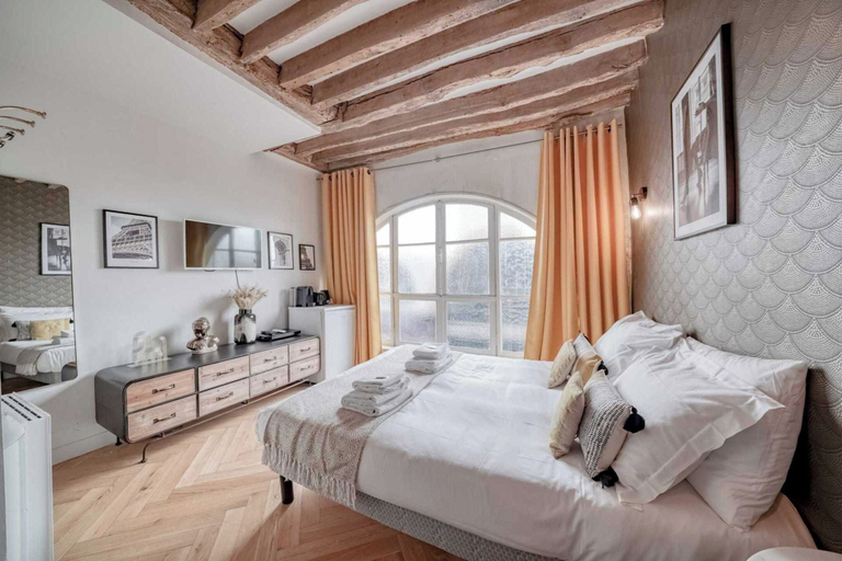 Room 2, Apartment in Paris for 2 People, Paris