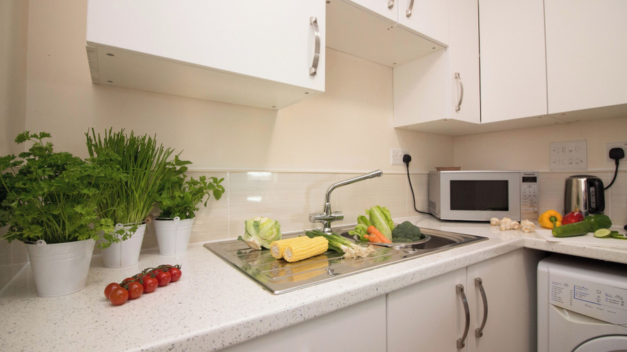 Room 3, Stayzo Premiere Serviced Accommodation - 17, Southampton