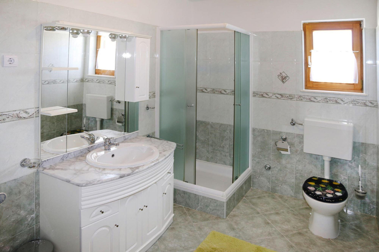 Others 5, Charming Modern Stay in Biograd, Biograd na Moru