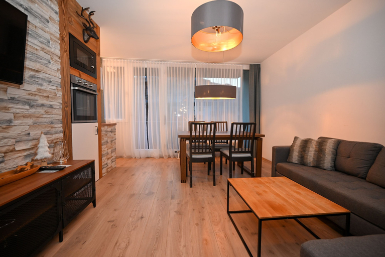 Room 3, Domizil Alpine Retreat 15 With Balcony, Zell am See