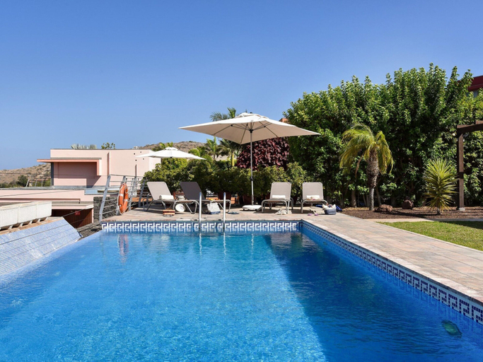 Pool 4, Holiday Home in Maspalomas, Las Palmas