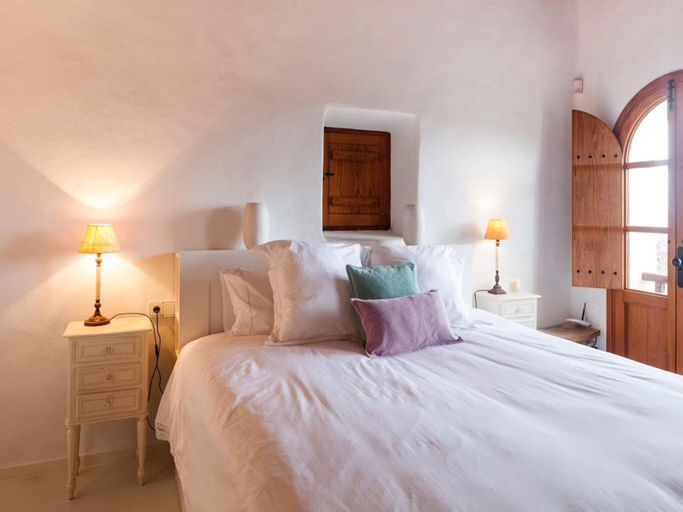 Room 5, Magnificent Villa With Infinity Pool, Baleares