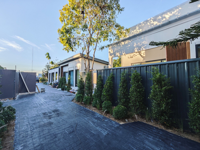 Exterior & Views 2, S'VILLA UBON, Warin Chamrap