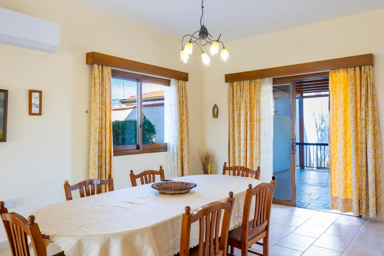 Room 5, Villa Natasha in Peyia
