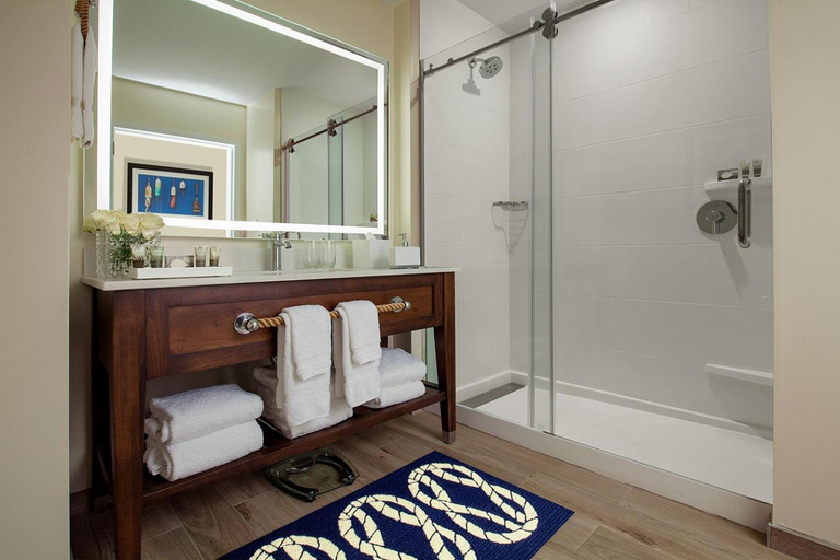 Bathroom, Bristol Harbor Inn, Bristol