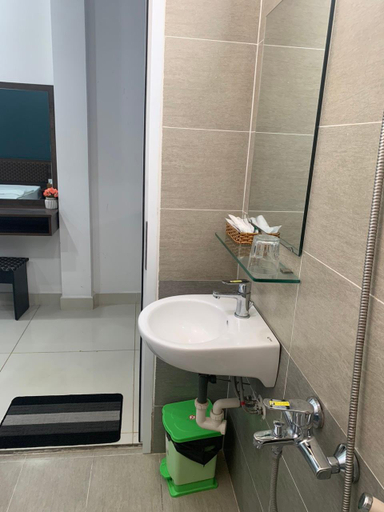 Bathroom 3