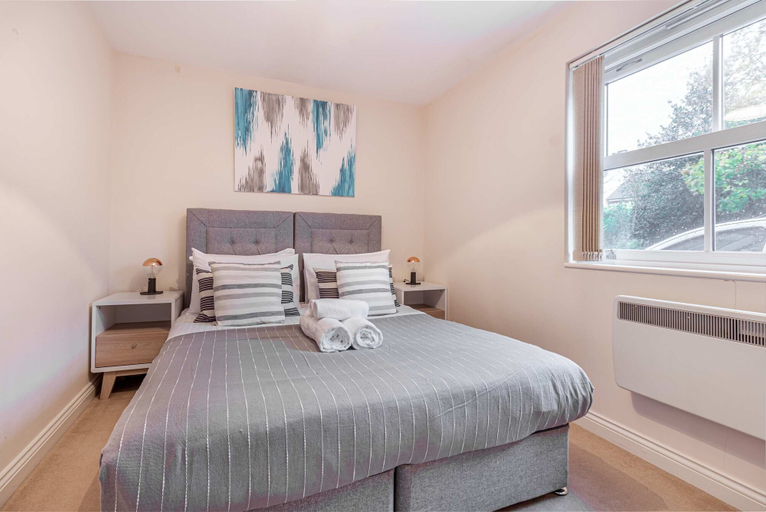 Room 2, Host Stay Westbrook Court Apartment, Worcestershire