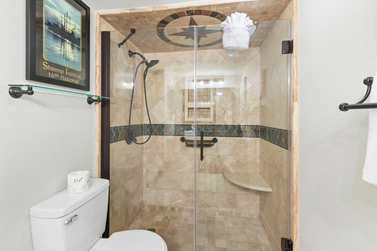 Bathroom 4, Gulf House 503, Baldwin