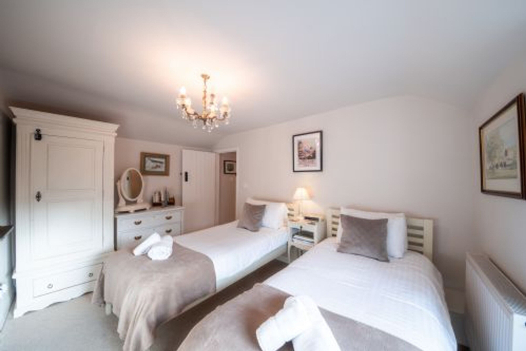 Room 4, Host Stay White House, Derbyshire