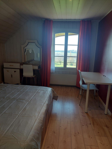 Bedroom 9