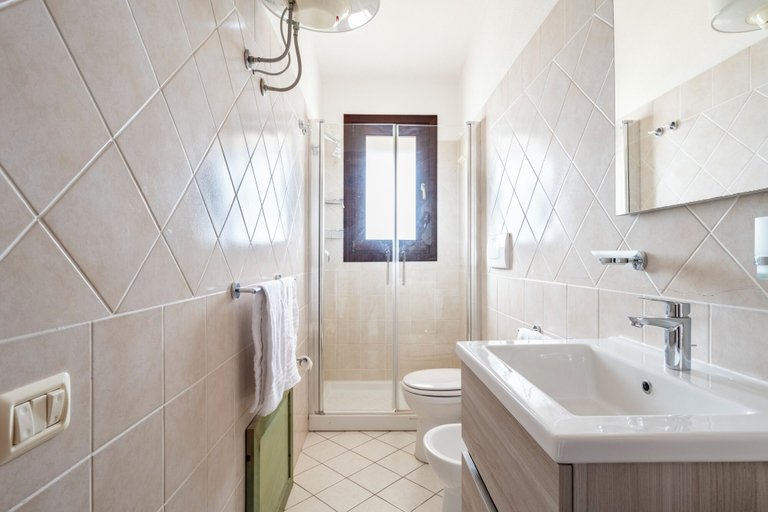 Bathroom 5, Il borgo di Badesi, Olbia-Tempio