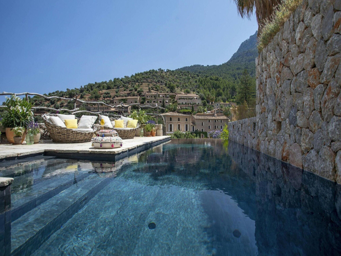 Pool 3, Stylish Holiday Home With Deia Views, Baleares