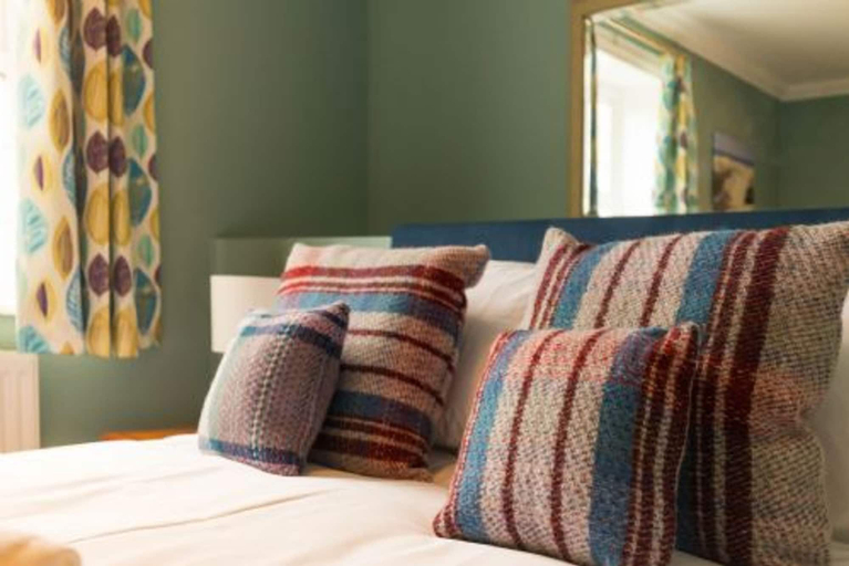 Room 3, Host Stay Redwings Sanctuary Rooms, Norfolk