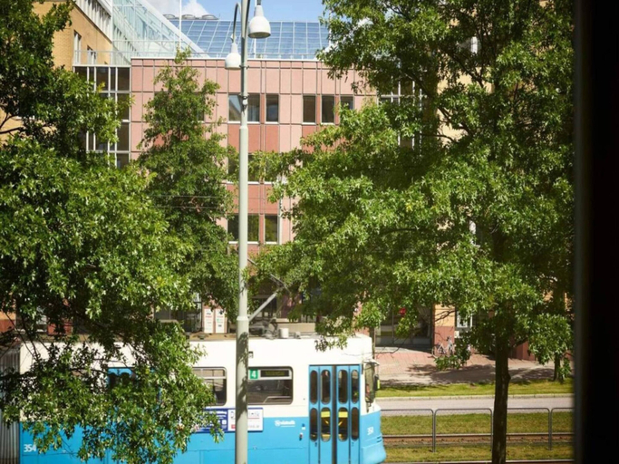 Primary image