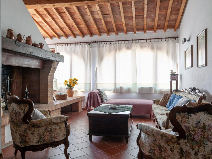 Property amenity 2, Apartment in Peccioli with Pool and Wine Tasting, Pisa