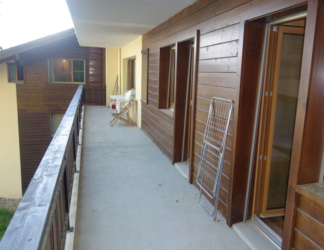 Balcony 5, Apartment With Modern Furniture, Sion