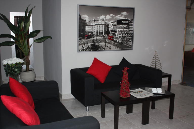 Exterior & Views, AP Hotel & Parking Madrid Aeropuerto, Madrid