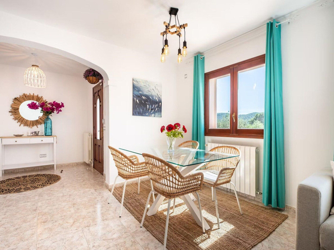 Dining 3, Attractive Villa With Private Pool, Madrid