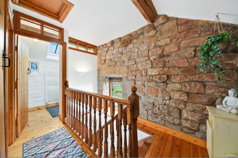 Room 4, Host Stay Little Barn - Upper Hulme, Staffordshire
