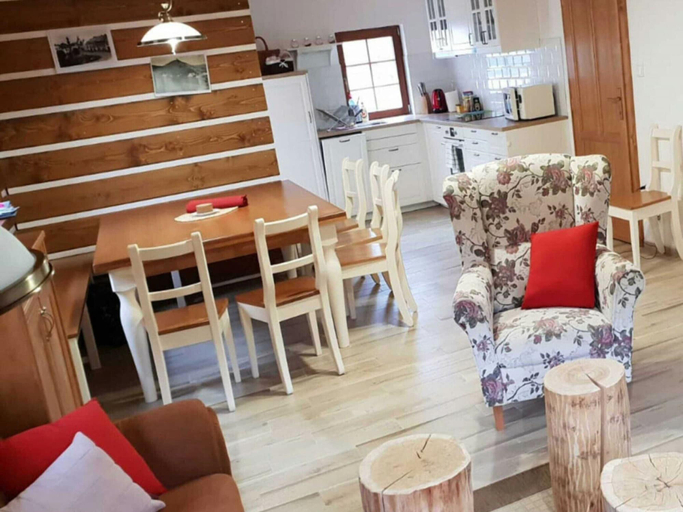 Private kitchen 2, Inviting Villa With Warm Ambience, Trutnov
