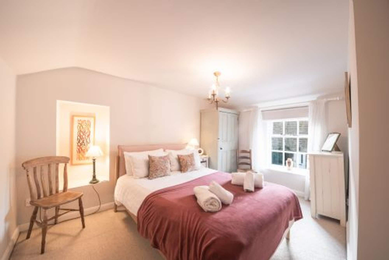 Room 5, Host Stay White House, Derbyshire