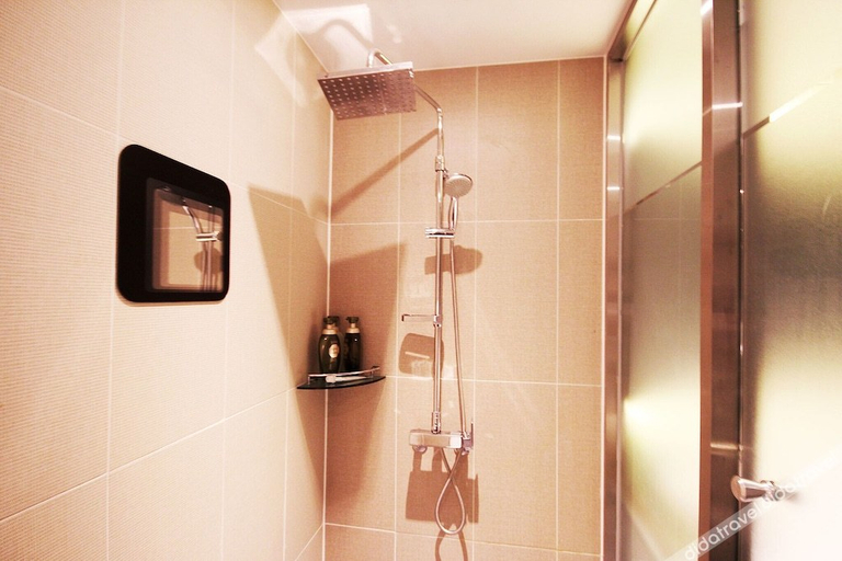 Bathroom 3, Yeongju Case Hotel, Yeongju
