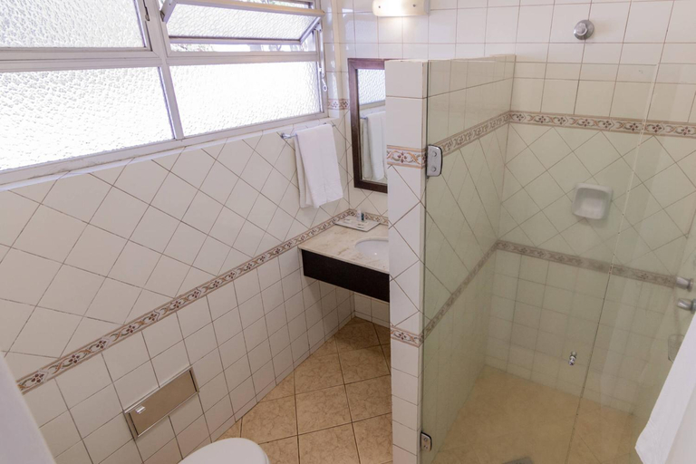 Bathroom 3, Hotel Deville Express Cascavel, Cascavel