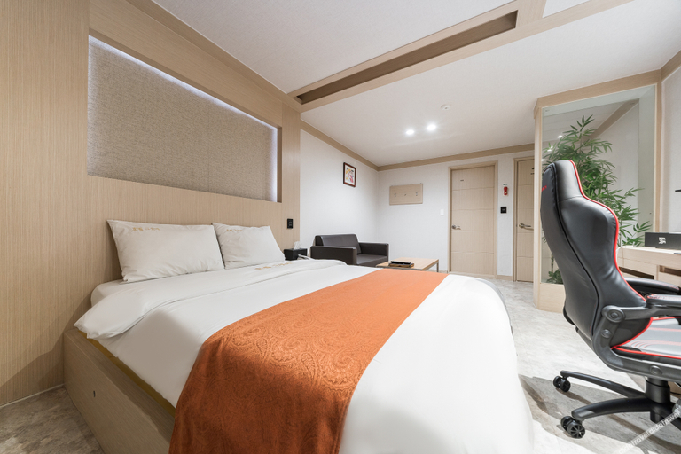 Bedroom 4, Yeongdeungpo Hotel Basic, Yeongdeungpo