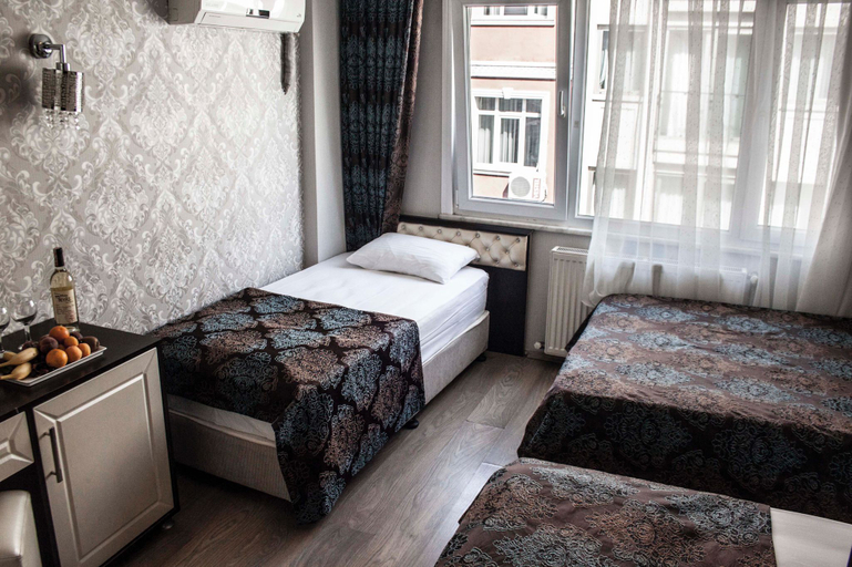 Others 2, Sirkeci Esen Hotel, Fatih