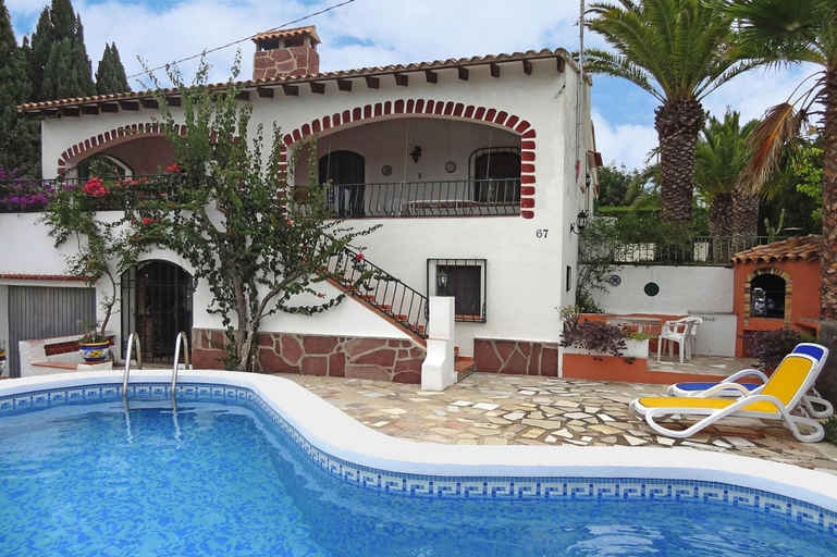 Primary image, Holiday Home in Calpe With Private Pool, Alicante