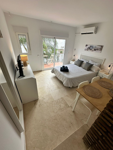 Living room 4, Studio in Estepona Near Sandy Beach, Málaga