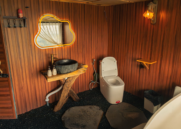 Bathroom 5, Cloud9 & Cloud View Glamping, Đà Lạt