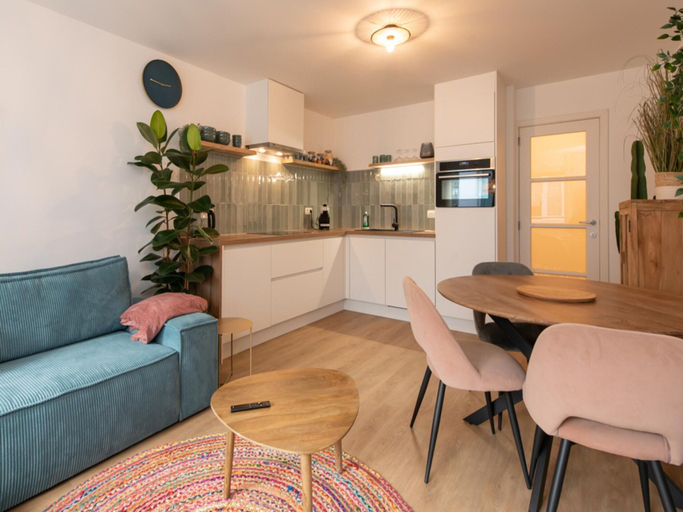 Private kitchen 2, Apartment in Ostend Near the Beach, West-Vlaanderen