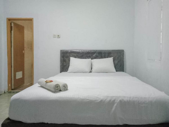 Bedroom 1, RedDoorz near Balai Kota Makassar, Makassar