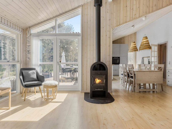 Living area, Tranquil Haven in Lyngsa - By Traum Ferienwohnungen, Frederikshavn