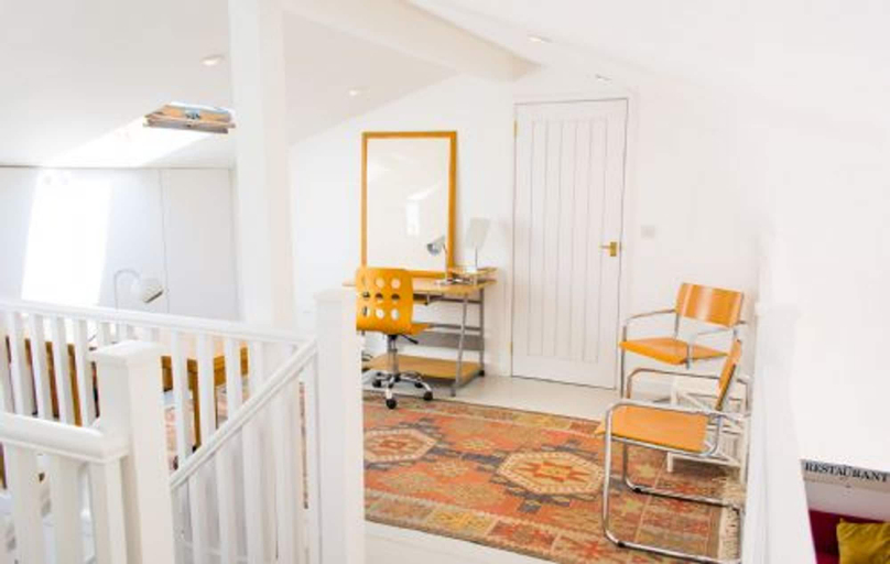 Room 3, Host Stay Hen Barn, Norfolk