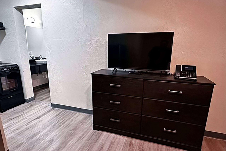 Bedroom 5, Studio City Suites A Travelodge By Wyndham, Bowie