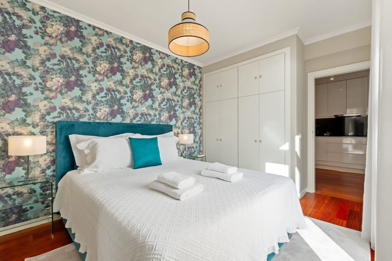 Room 5, Exquisite Ocean Apartment by Homie, Santa Cruz
