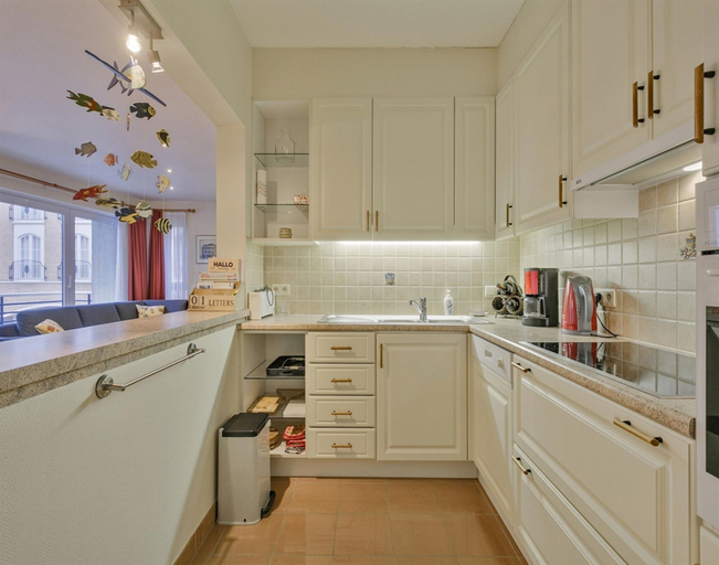 Private kitchen 5, Apartment in Blankenberge Near Seafront, West-Vlaanderen