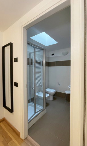 Bathroom 4, Apt With Gym in Bovisa Milan, Milano