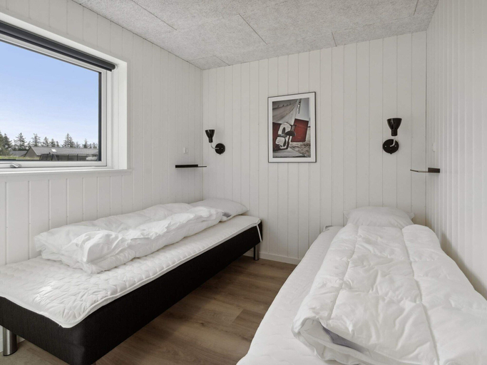 Bedroom 4, 5 Star Holiday Home in Romo, Tønder