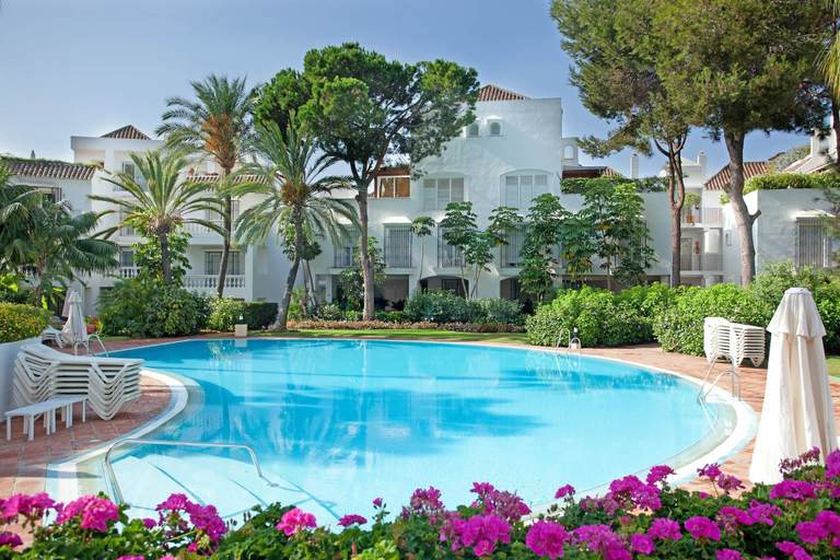 Pool 4, White Pearl Beach Elviria H1, Málaga