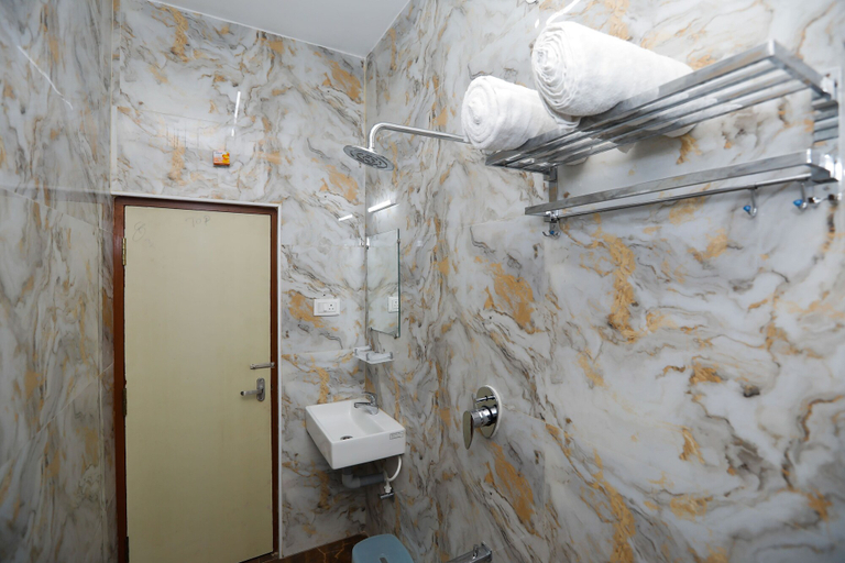 Bathroom 5, Temple View Residency, Thiruvallur