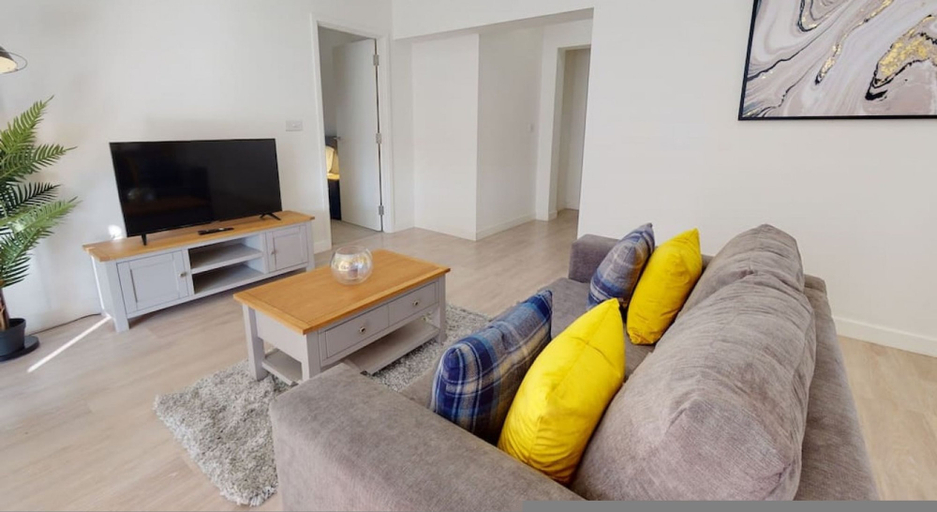 Others 5, Luxury Apartment - Town Centre North Stevenage, Hertfordshire