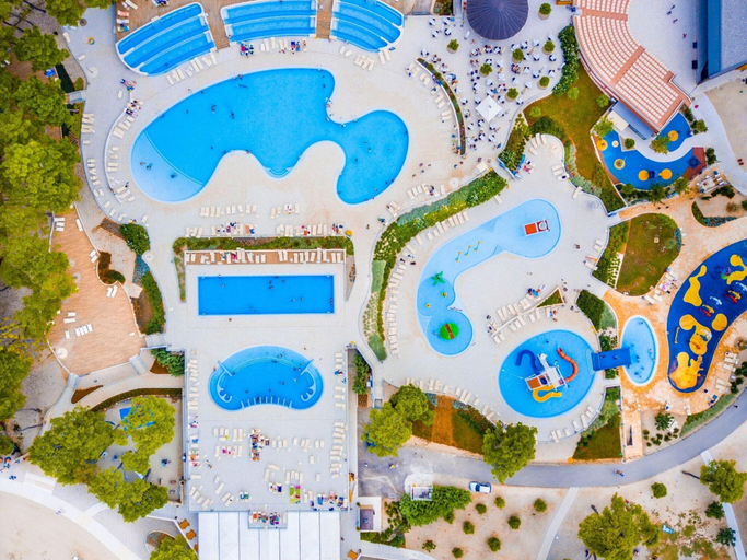 Pool 4, Zaton Apartment With Shared Pool, Nin