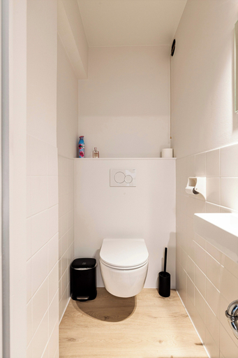 Bathroom 2, Apartment in Blankenberge Near Belgium Pier, West-Vlaanderen