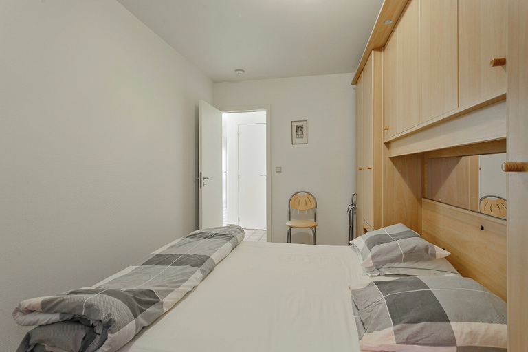 Room 4, Apartment in Blankenberge Near Belgium Pier, West-Vlaanderen