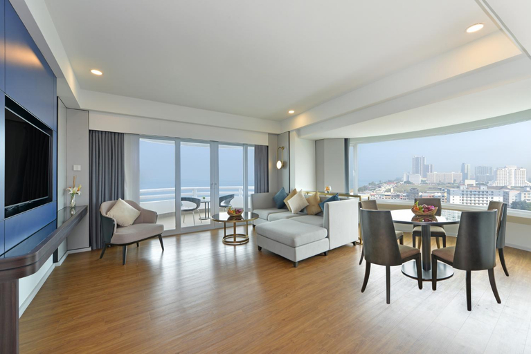 Dining Room 20