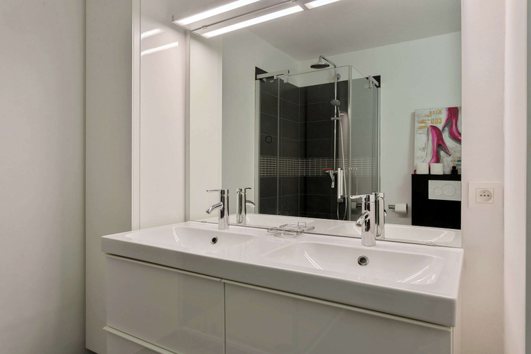 Bathroom 3, Apartment in Blankenberge With Sea Views, West-Vlaanderen